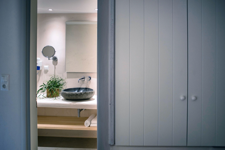 Bathroom 4, Melidron Hotel Suites Villas, South Aegean
