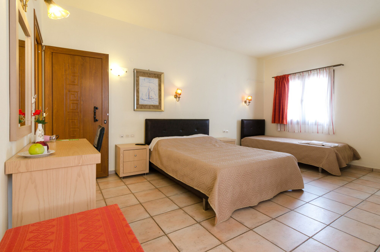 Bedroom 3, Eleonora Anissaras, Crete