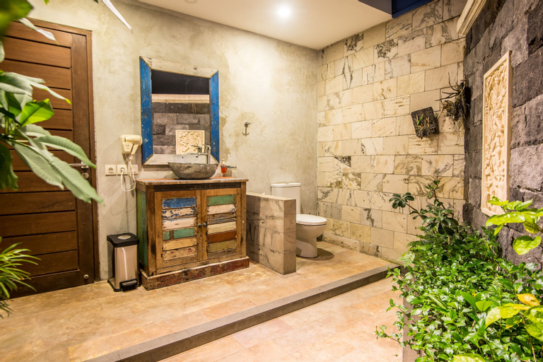 Bathroom 6