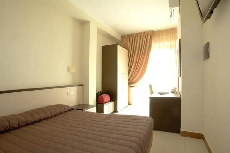 Bedroom 4, Hotel Spinelli, Lucca