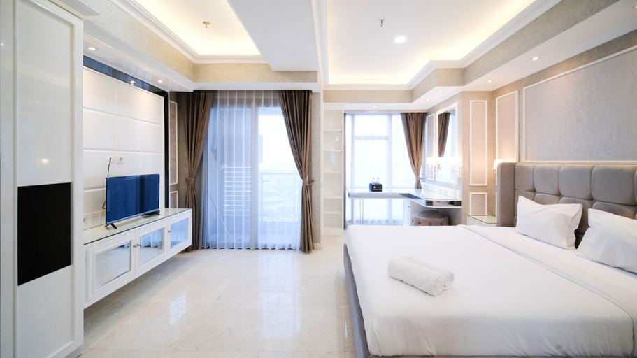 Bedroom 3, Spacious Studio at La Riz Supermall Mansion Apartment By Travelio, Surabaya