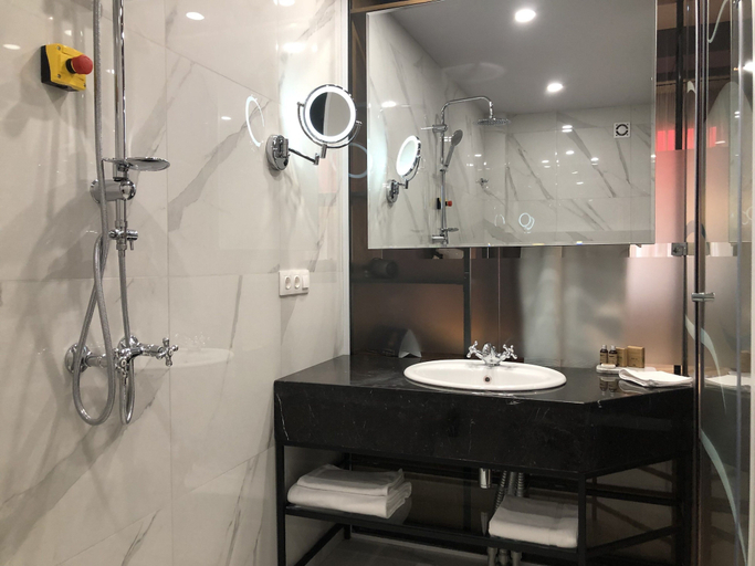 Bathroom 4, Elle Boutique Hotel, Tbilisi