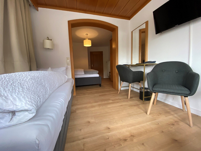 Bedroom 2, Hotel Zartenbach B&B, Breisgau-Hochschwarzwald