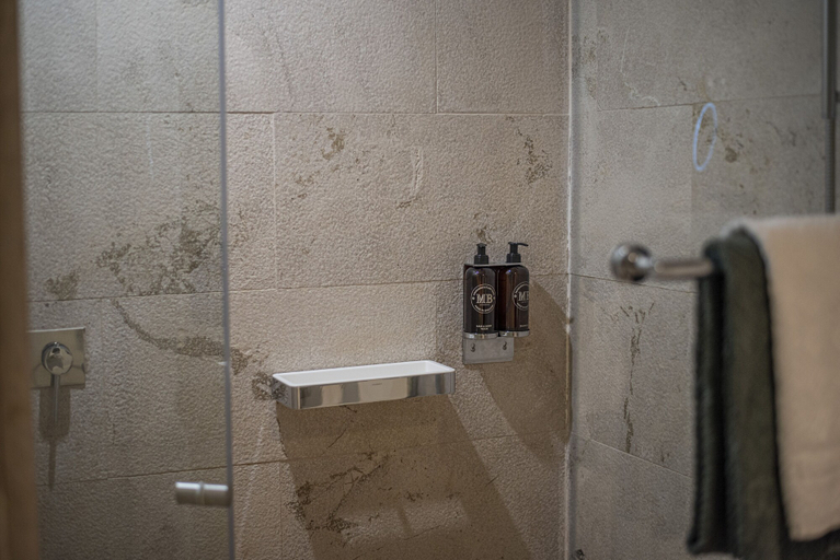 Bathroom 4, Palma Suites Aparthotel, Baleares