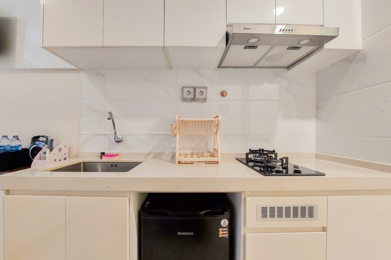 Others 4, Minimalist Designed and Homey Stay Studio at Sky House BSD Apartment By Travelio, Tangerang Selatan