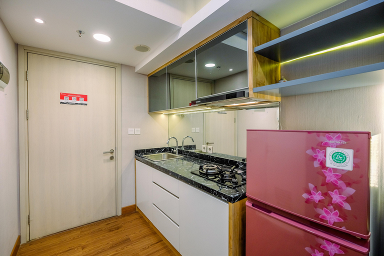 Others 3, Studio Apartment at Springlake Summarecon with Cozy Design By Travelio, Bekasi