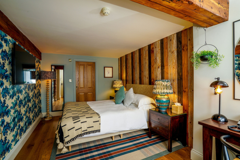 Bedroom 2, The Pheasant Inn, Cheshire East