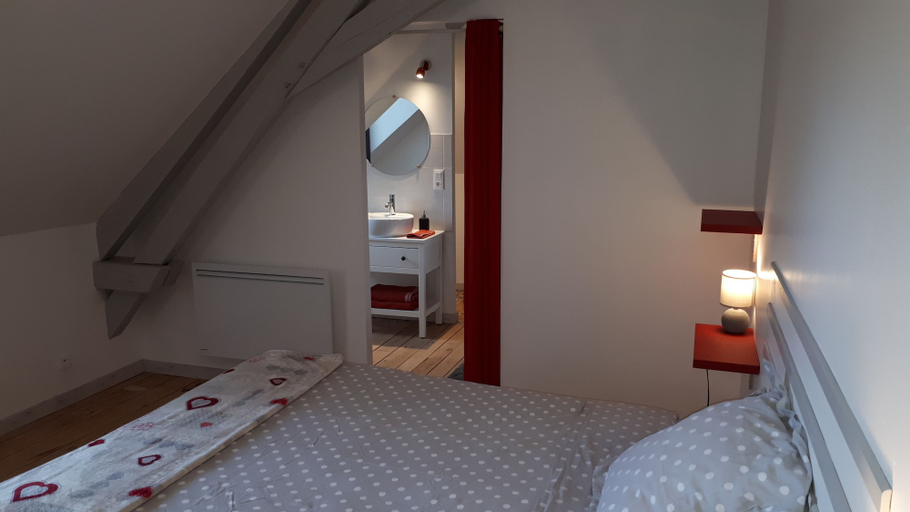 Bedroom 4, Villa du Cerf Thibault, Indre