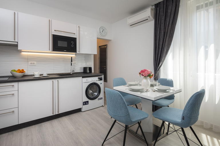Others 5, Luxury Studios & Rooms Seven, Split