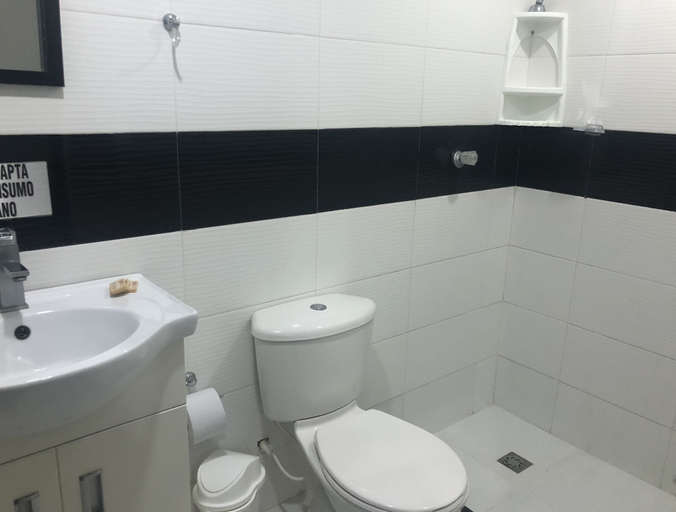 Bathroom 3, Apartamentos Martinez, San Andrés