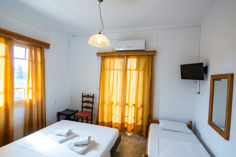 Bedroom 3, Margarita Apartments, Epirus