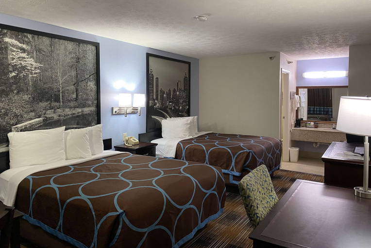 Bedroom 3, Super 8 by Wyndham Covington, Newton