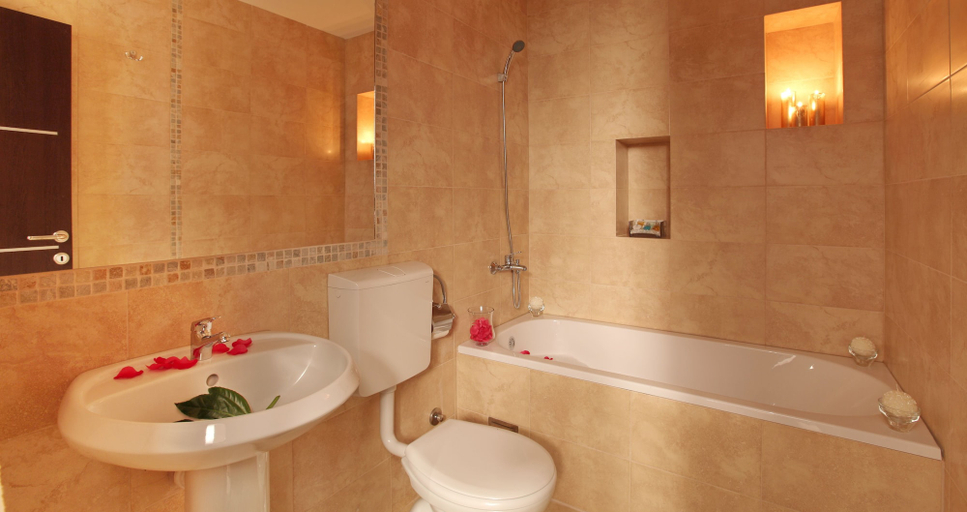 Bathroom 4, Hotel Vozarev, Belgrade
