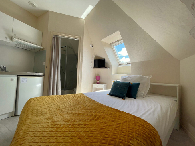 Bedroom 2, Hotel les Quatre Saisons, Loire-Atlantique