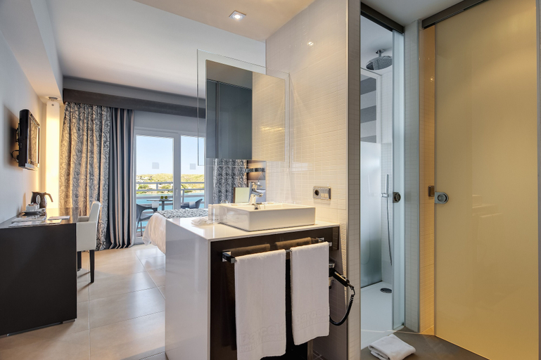 Bathroom 5, Barceló Hamilton Menorca - Adults Only, Baleares