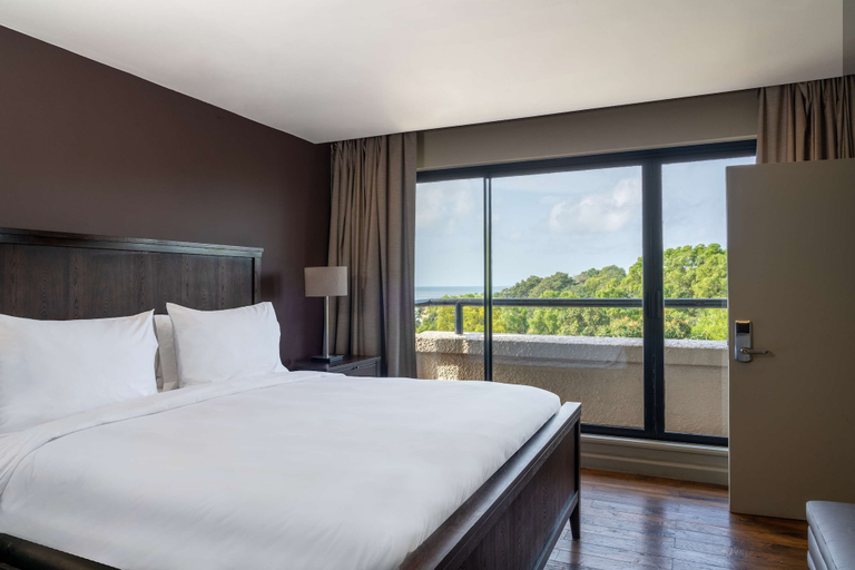 Bedroom 3, Radisson Blu Mammy Yoko Hotel, Freetown, Western Urban