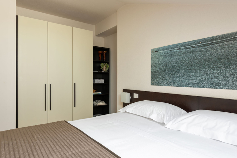 Bedroom 3, Vialeromadodici Rooms & Apartments, Verona
