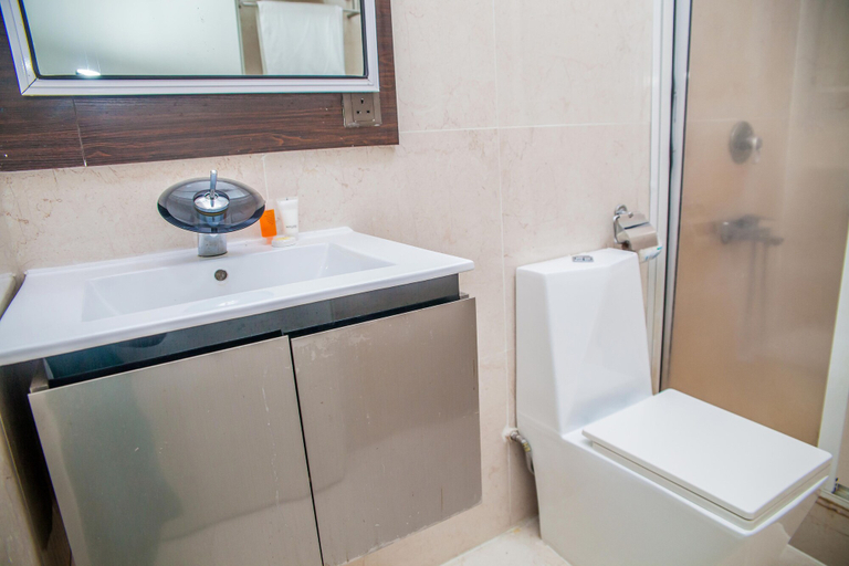 Bathroom 4, G61 HOTEL, Kosofe