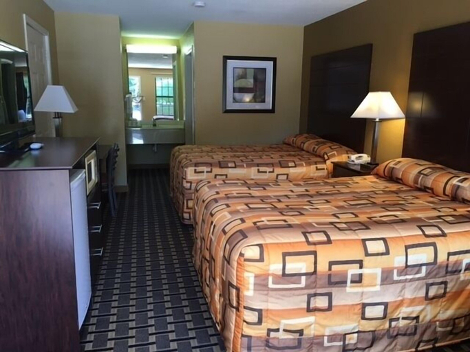 Bedroom 3, Executive Inn & Suites, Gregg