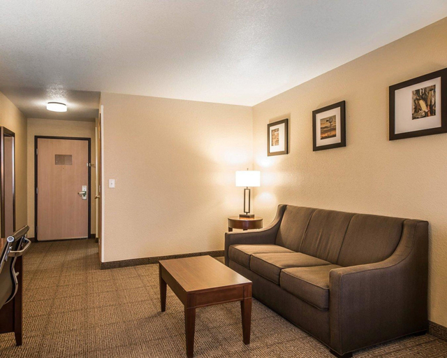 Others 4, Quality Inn & Suites Bethany, Harrison