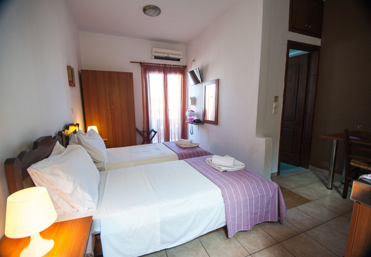 Bedroom 4, Elounda Sunrise Apartments, Crete