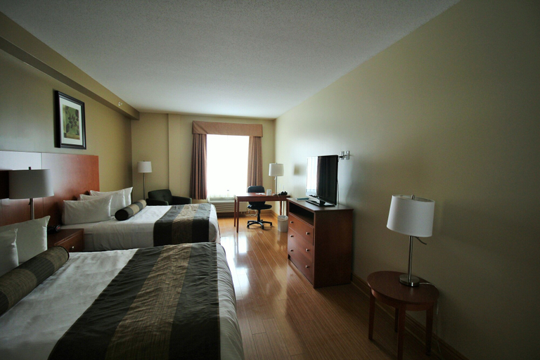 bedroom 13