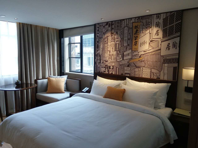 Bedroom 25
