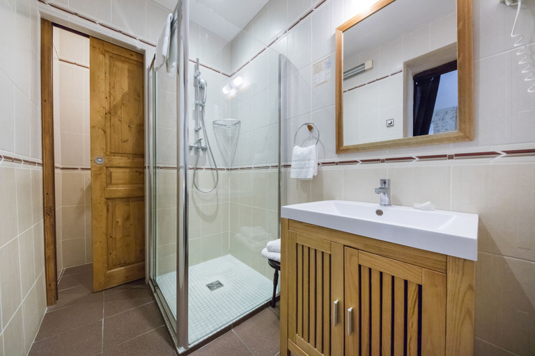 Bathroom 4, Hôtel L'instant Sévigné, Drôme