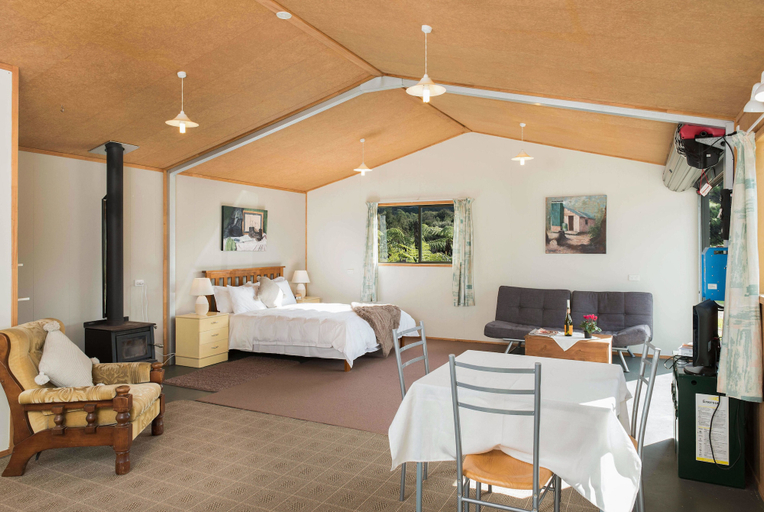 Bedroom, La Grange, Far North