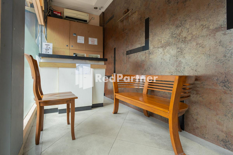 Others 5, Star Hotel Jaksa Mitra RedDoorz, Central Jakarta