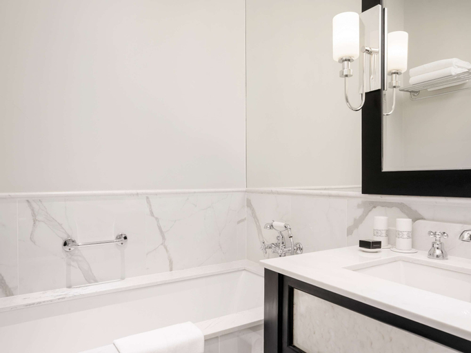 Bathroom 4