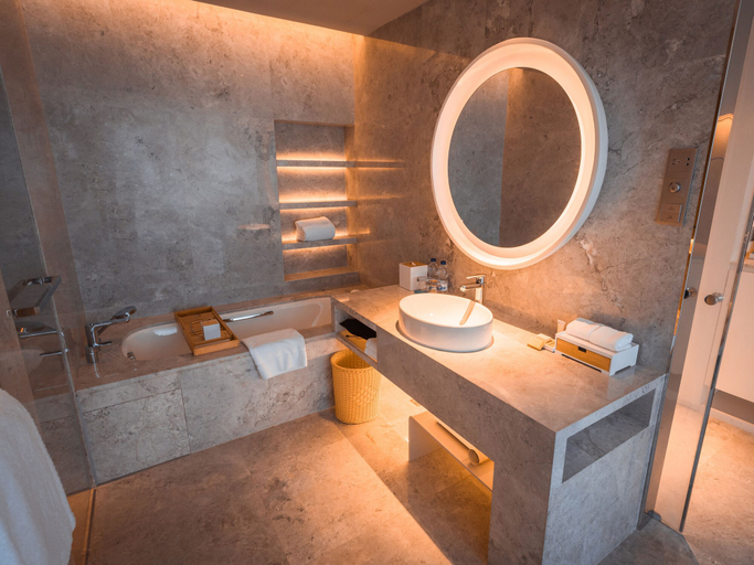 Bathroom 5, Le Méridien Hangzhou, Binjiang, Hangzhou