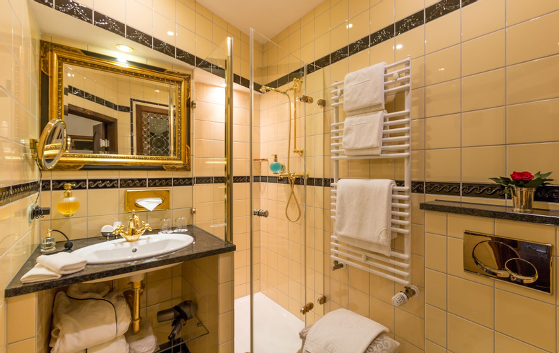 Bathroom 3