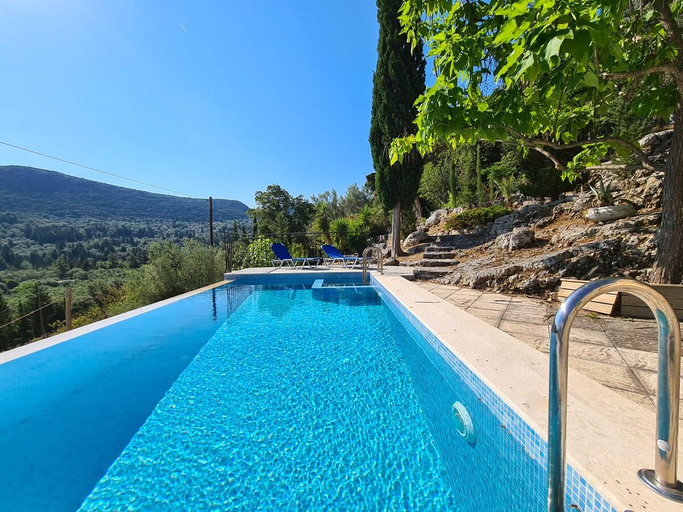 Private pool, Villa Victoria - 3 Bedroom Villa With a Pool, Ionian Islands