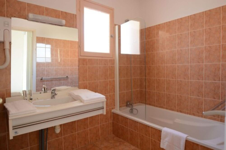 Bathroom 5, Sun Beach Hôtel, Corse-du-Sud
