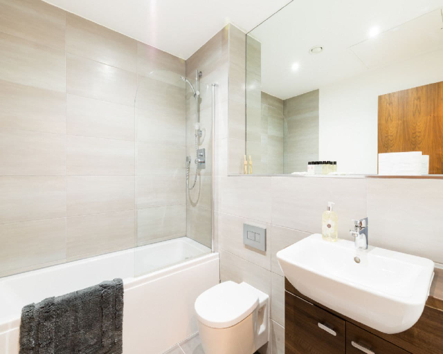 Bathroom 3, KCS Luxury Apartment - Broad Street Birmingham, Birmingham