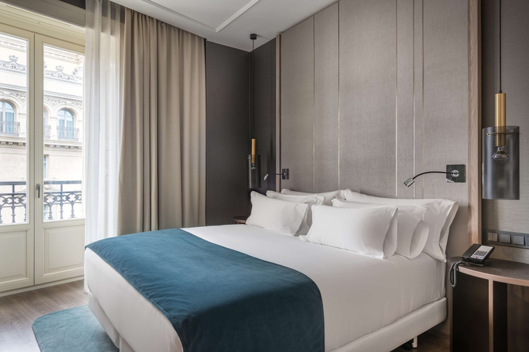 Bedroom 2, NH Collection Madrid Gran Vía, Madrid