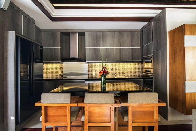 Dining Room 30