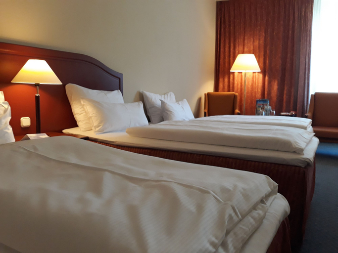 Bedroom 3, Sorat Hotel Brandenburg, Brandenburg an der Havel