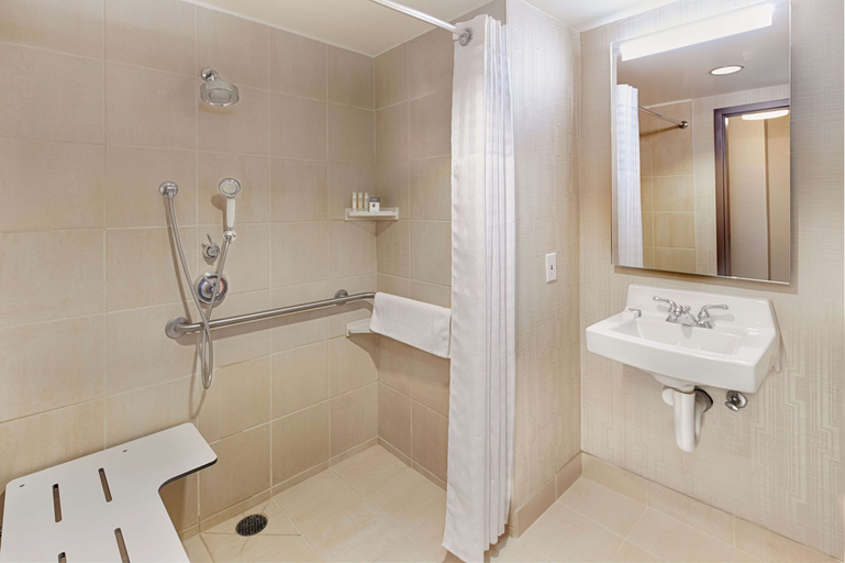 Bathroom 5, DoubleTree by Hilton San Francisco Airport North Bayfront, San Mateo