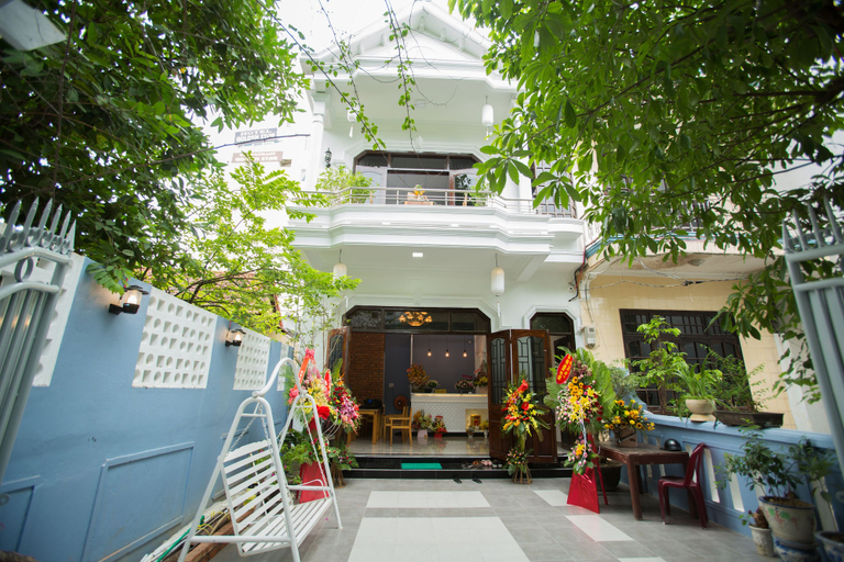 Exterior & Views 2, Shark Hotel - Hostel, Huế