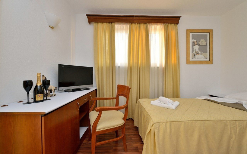 Bedroom 3, Hotel ZaDaR, Zadar