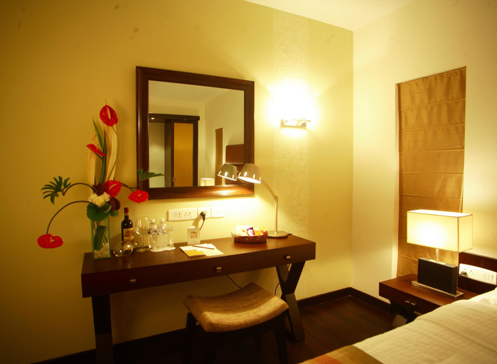Bathroom 3, Metropole, Kolkata