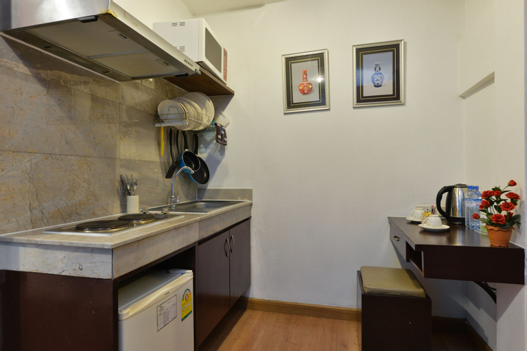 Dining Room 4