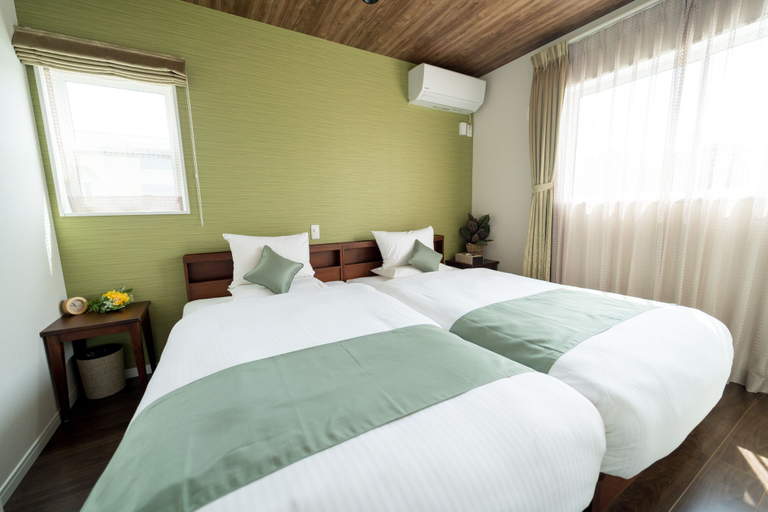 Bedroom 2, BEVERLY HILLS VILLA Miyakojima Resort, Miyakojima