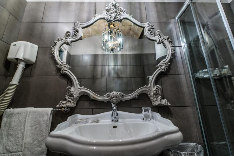 Bathroom 4, Antica Locanda, Rome