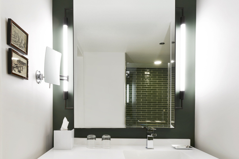 Bathroom 5, Park MGM Las Vegas, Clark