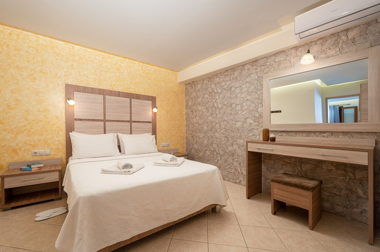 Bedroom 5, Minos Boutique Hotel Agia Galini, Crete