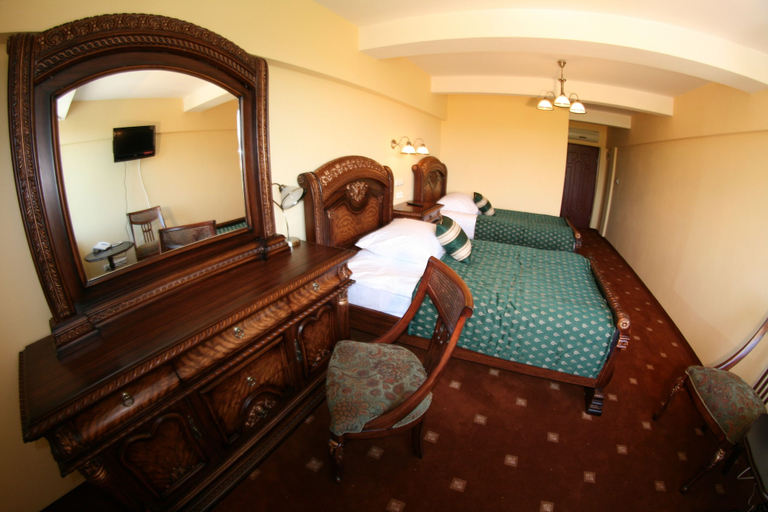 Bedroom 2, Hotel Daisy Superior, Kraków City