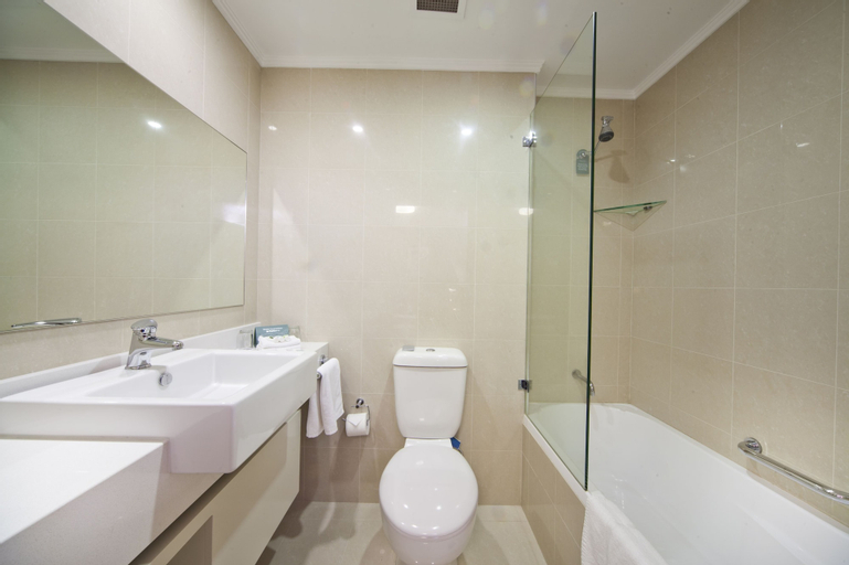 Bathroom 4